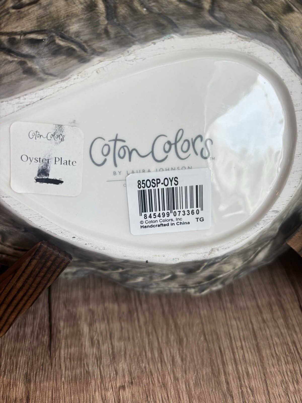 Coton Colors Oyster Plate, Hand Painted, White/Blue/Gray 7in