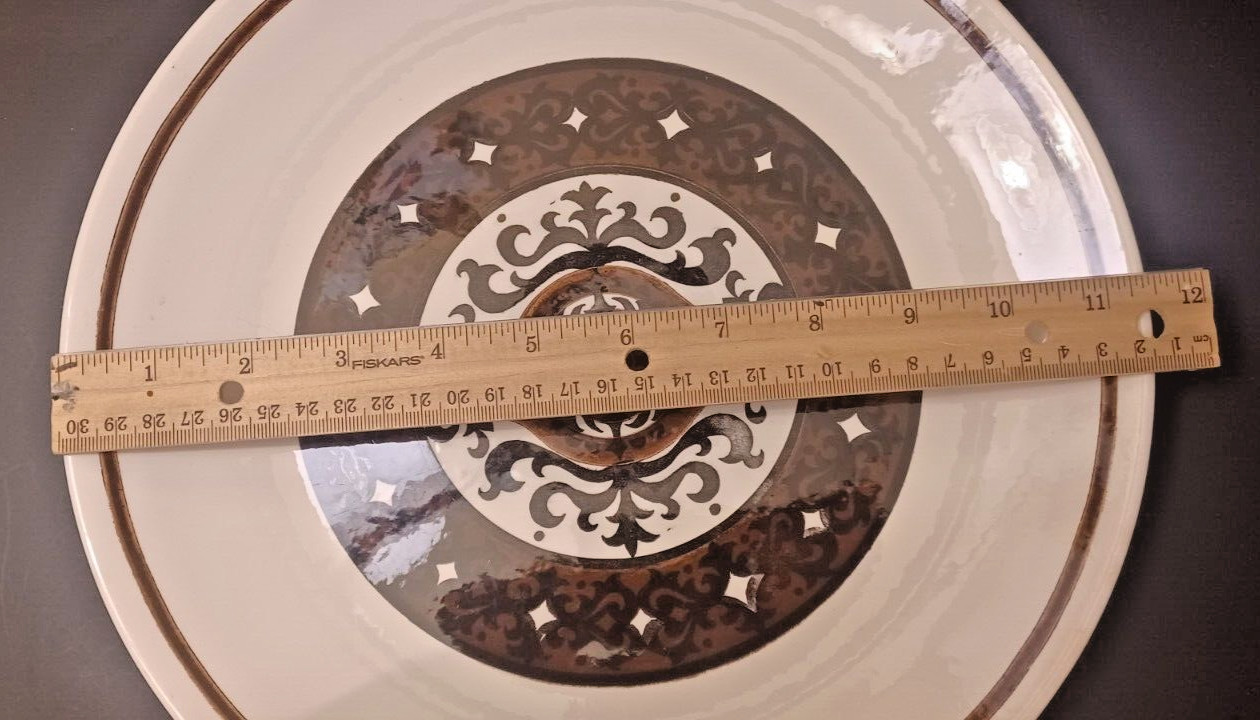 Overture by Royal (USA) 11″ Chop Plate Round Platter