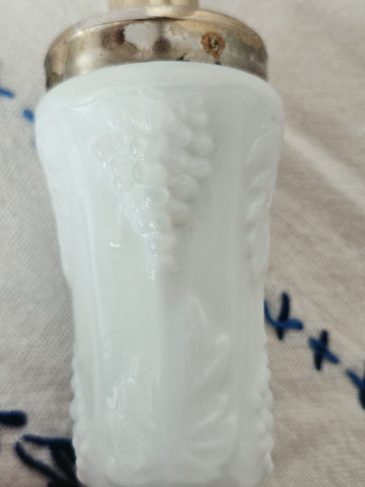 Vintage Milk Glass Salt & Pepper Shakers, Indiana Glass Harvest Grape Paneled