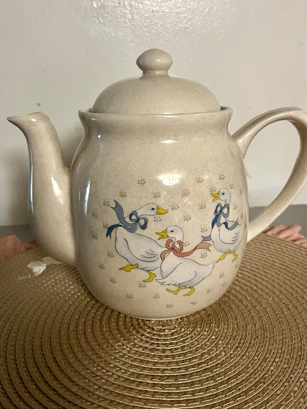 Vintage 1988 WBI ceramic teapot with country geese motif blue/pink ribbons