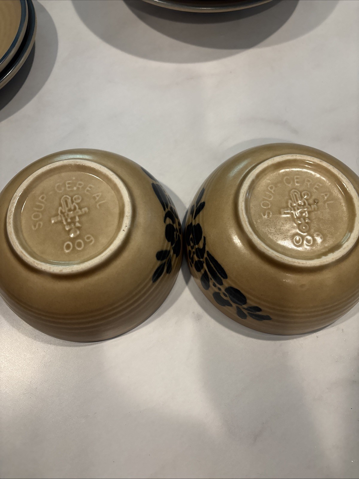 PFALTZGRAFF USA DINNERWARE SERVES 2