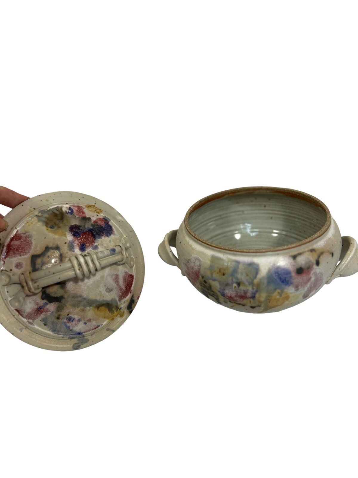 Medium Hayes Art Pottery Bean Pot W/Lid Tan, Red, Blue Drip Color~ Signed