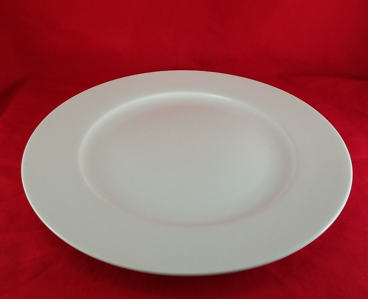 Godinger Elegant Dining White Bone China Dinner Plates 10 7/8″ Dia.