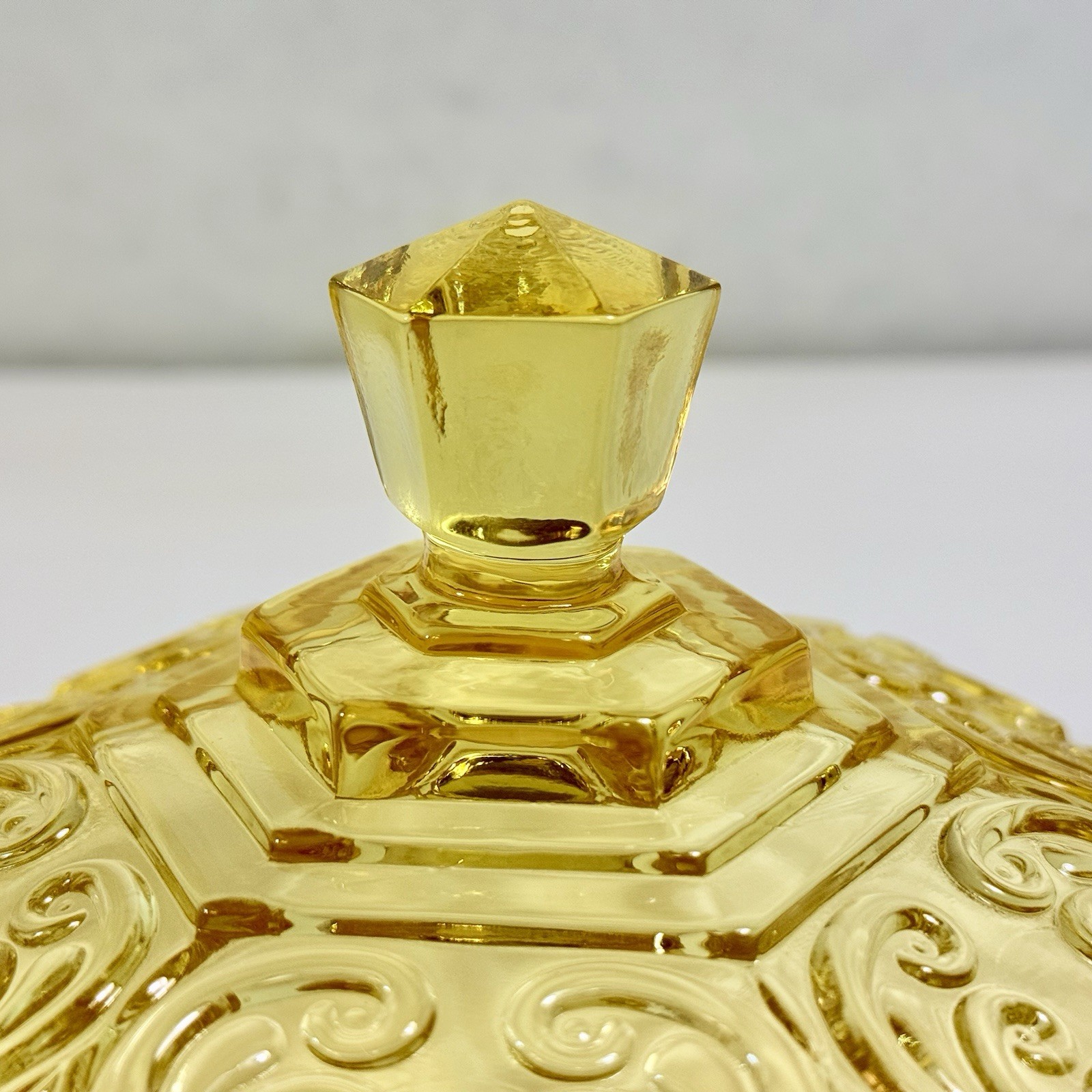 VTG Imperial Glass Atterbury Scroll Pedestal Compote Candy Dish Lid Hexagon EUC!