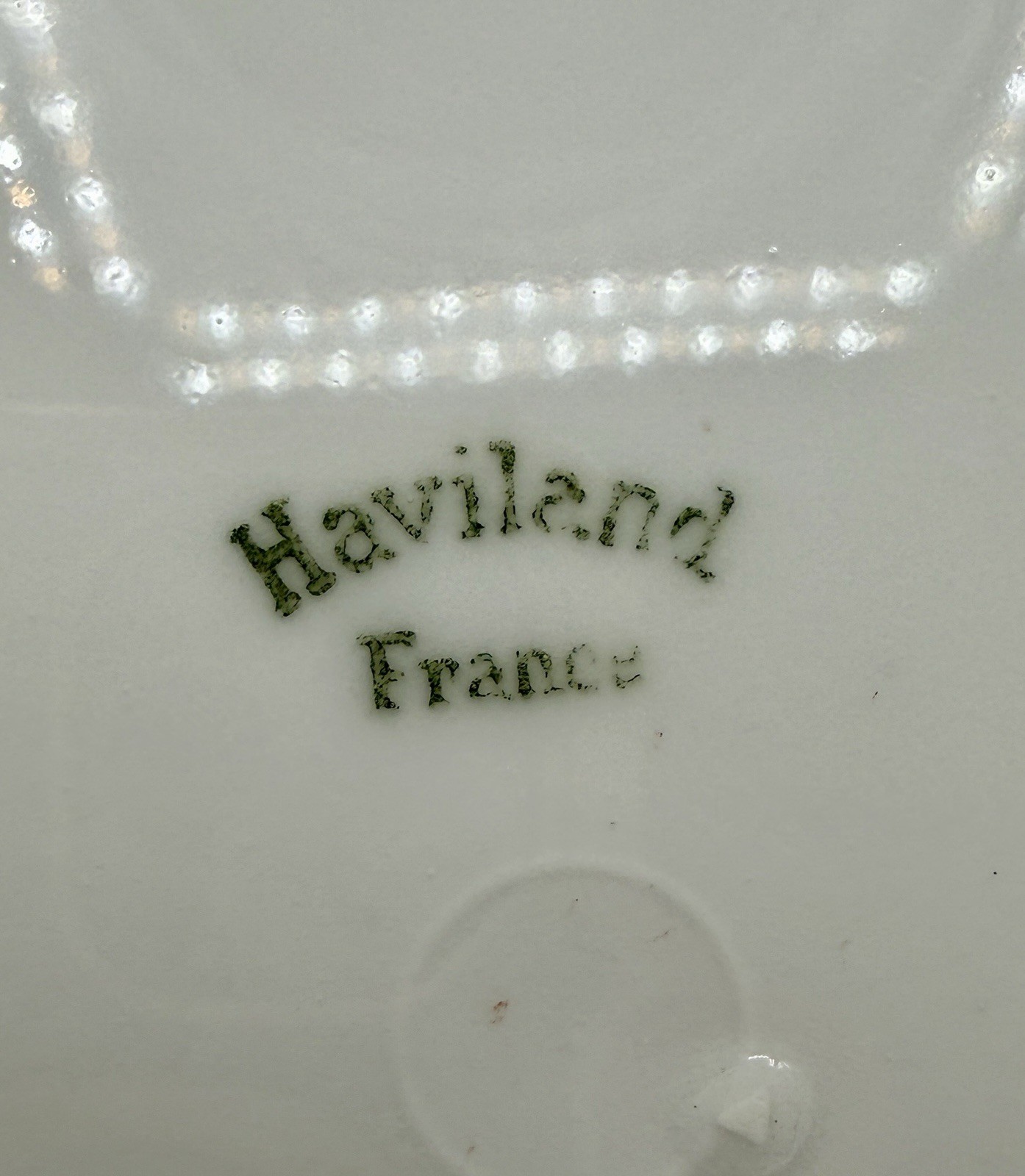Antique handpainted Haviland Limoges porcelain plate w/yellow roses & gold trim