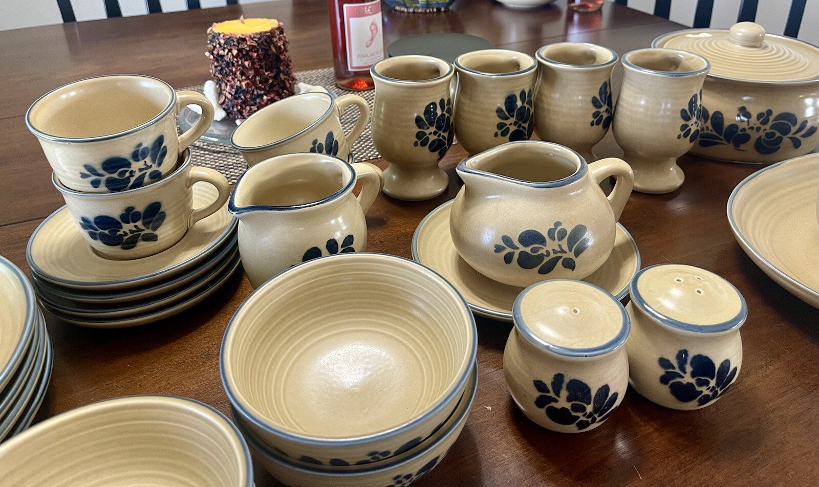 Pfaltzgraff Vintage Folk Art Blue Floral Design on Tan All See Picture For List