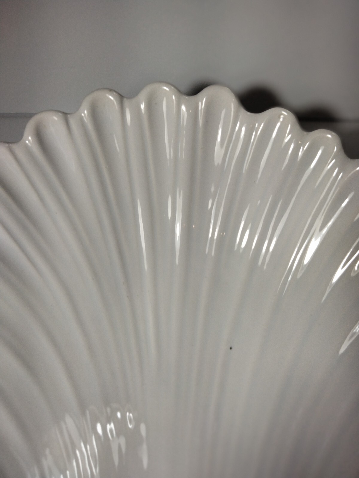 Vintage California Pottery Sea Shell Bowl Ceramic 3.04 Pounds 13 1/2″ Long 12…