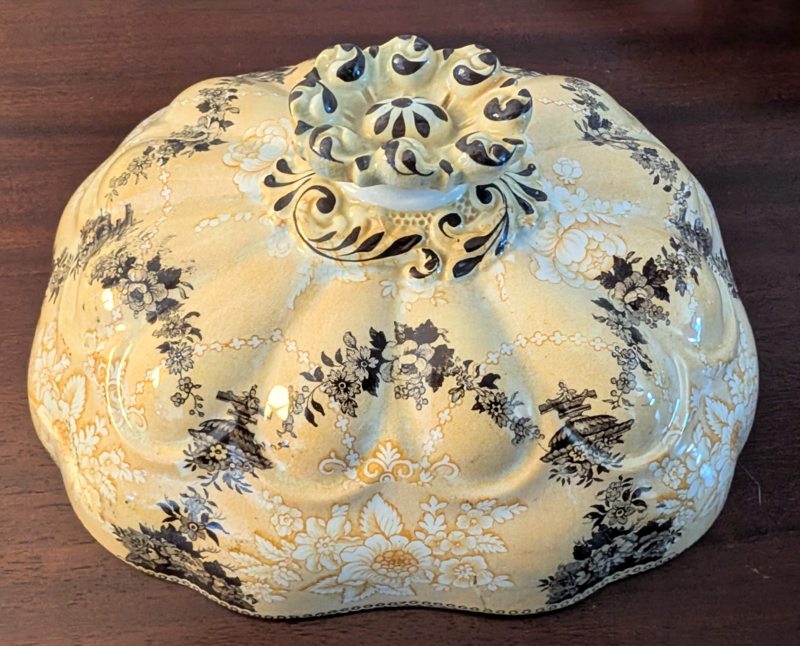Rare 1830s Two Color Yellow and Brown Transferware Covered Bowl~Etruscan Festoon