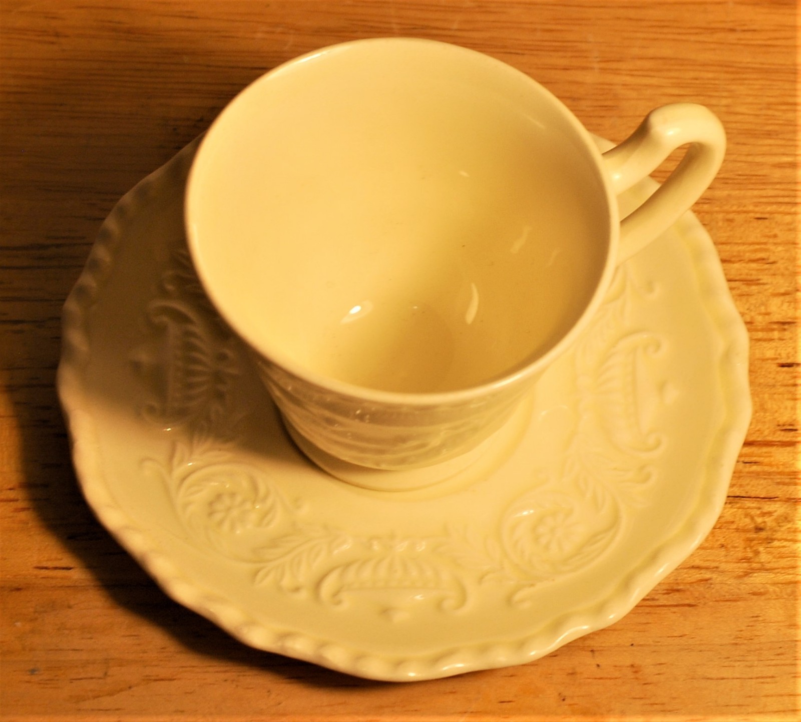 2 VINTAGE 1920’S/30’S ADAM ANTIQUE BY STUBENVILLE DEMITASSE CUP AND SAUCER SETS