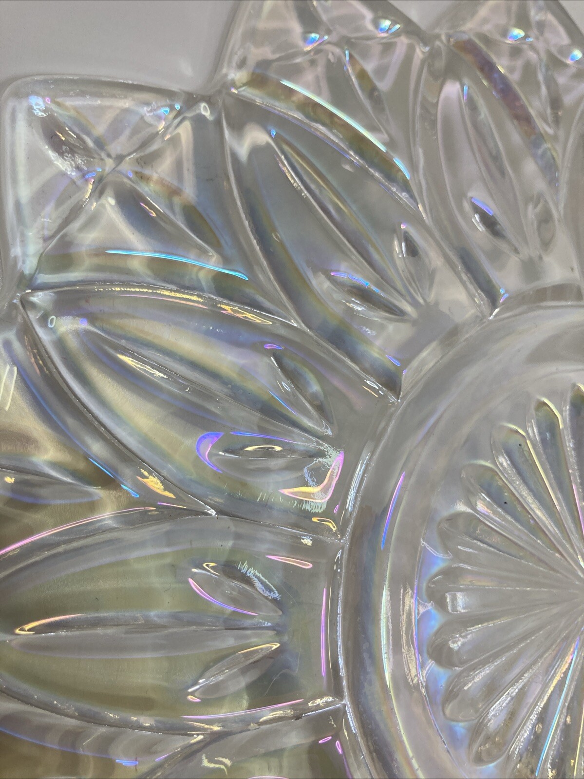 Vtg 1960s Star Flower Petal Federal Clear Iridescent Carnival Glass Plate 9.25″