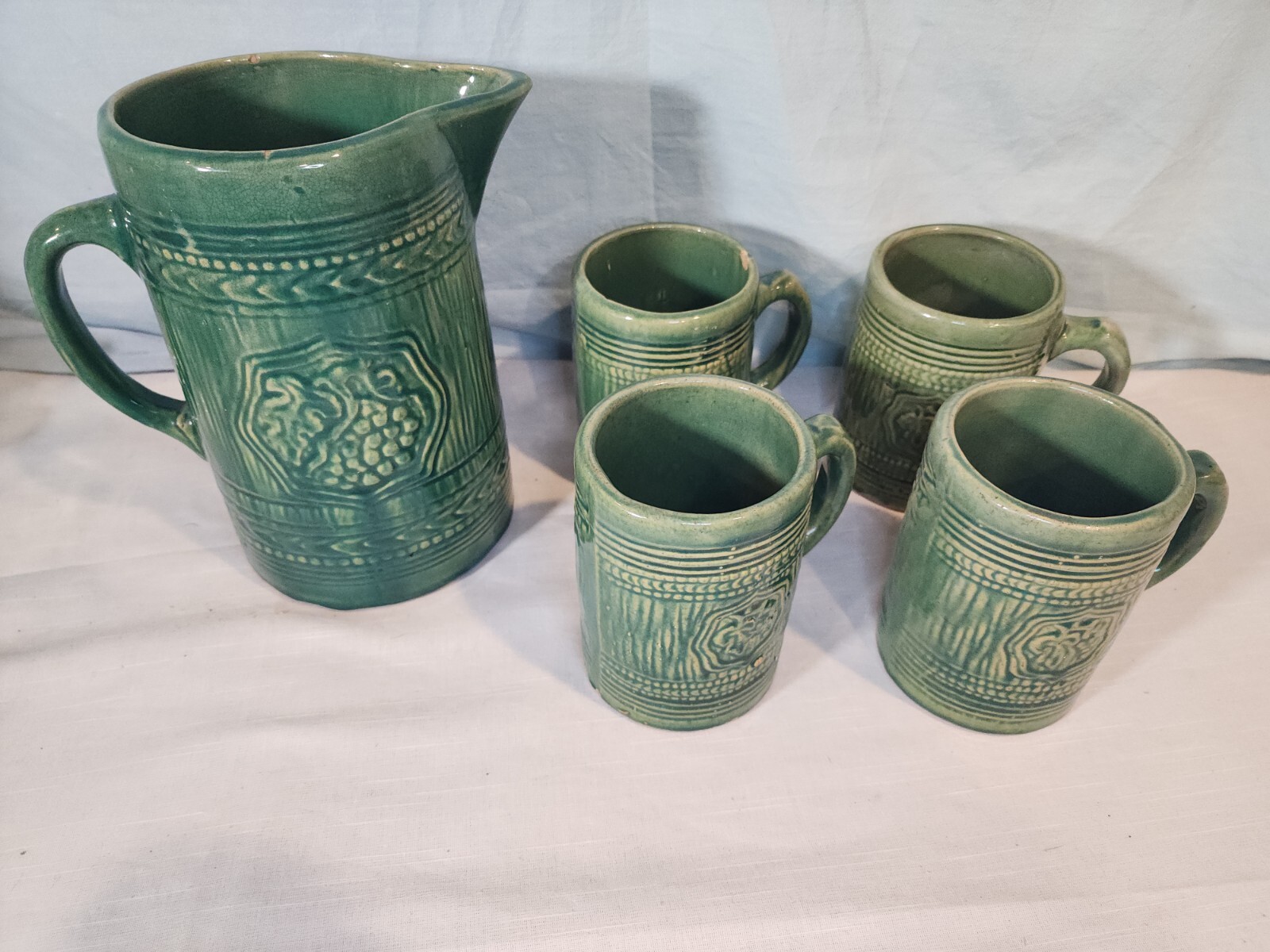 McCoy Pottery Primitive Stoneware Green Pitcher/4 Steins, Grapevine Motif, NICE!