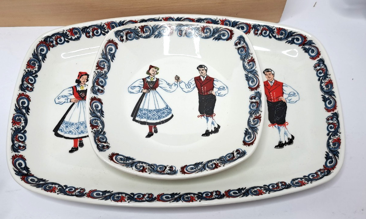 Figgjo Norway 17 Pc Set Hardanger Dancers 6 Ea Cup / Saucer 3 Salad Plate Tray +