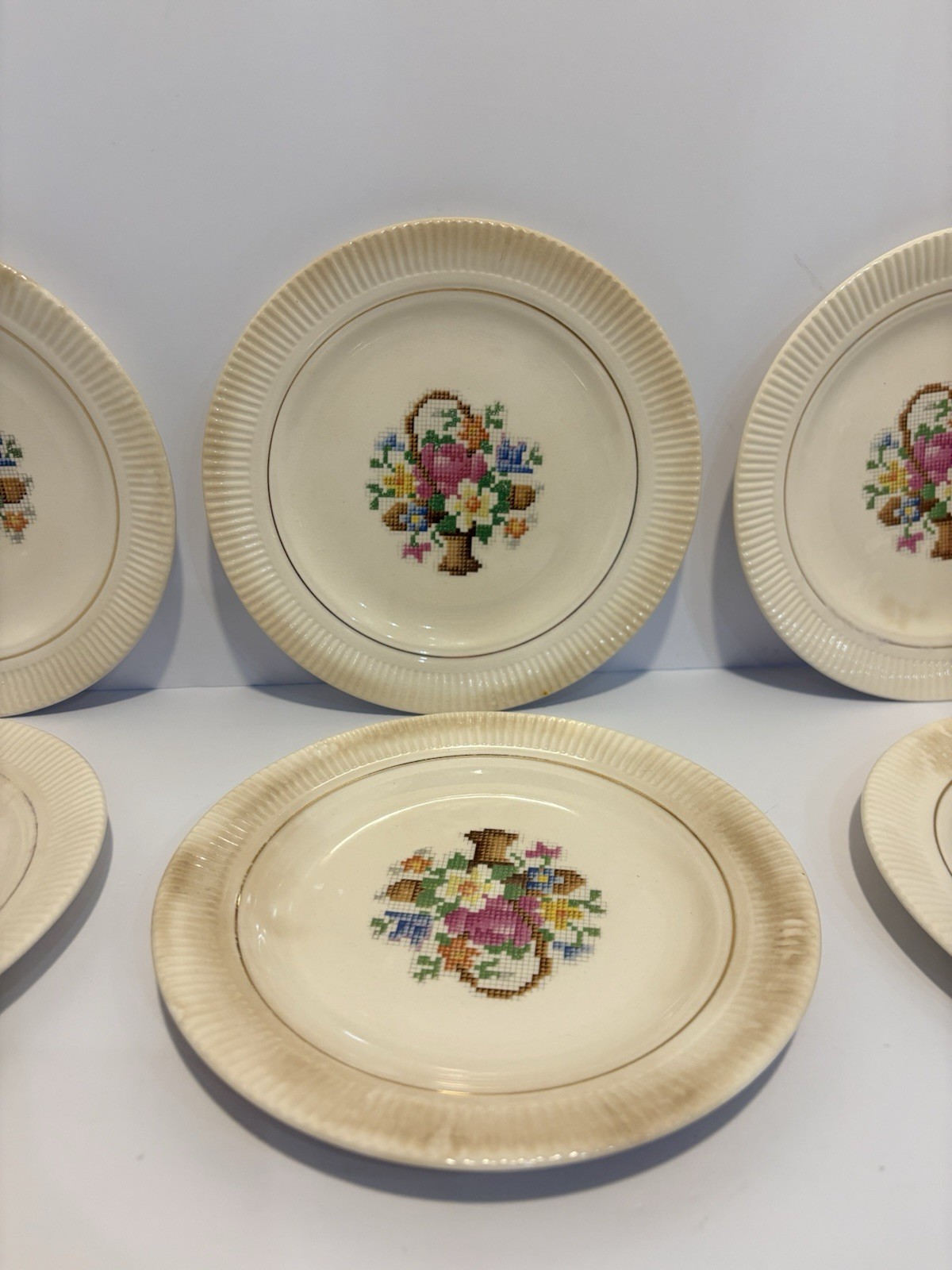 Victory By Salem 23 KARAT GOLD MADE IN U.S. A. 60163-GV BASKET PP.~6 Plates