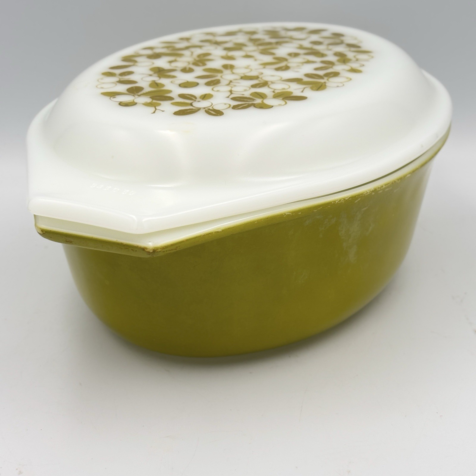 Vtg. PYREX Verde Olive Green 1-1/2 Qt. Oval Casserole Dish W/ Lid 043 Ovenware