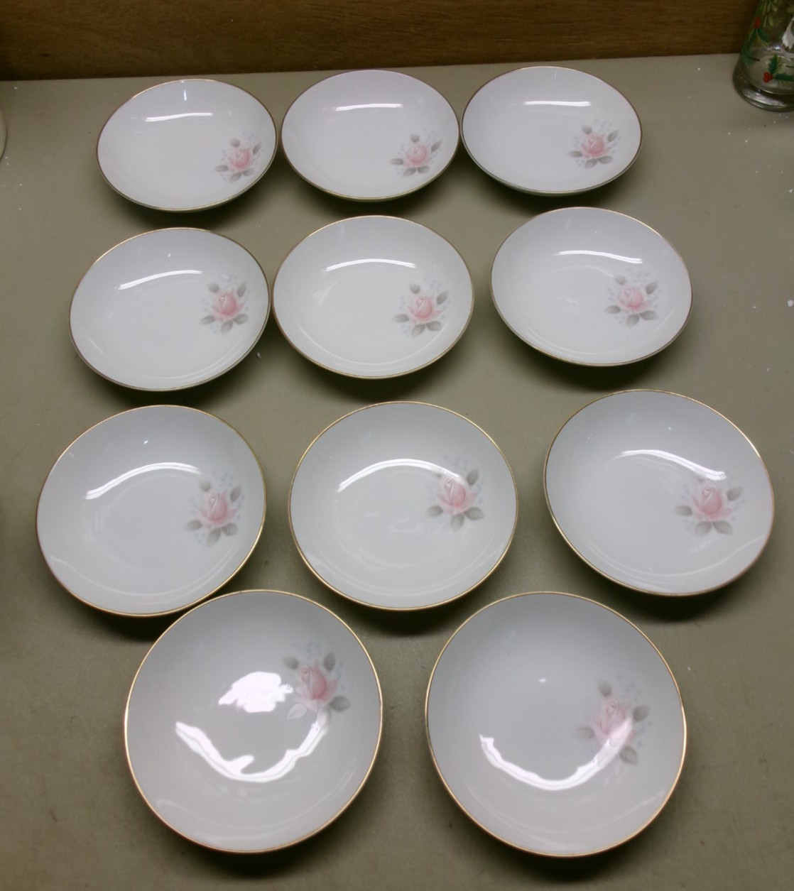 Noritake 6238 Roseville Set of 11 Berry Dessert Bowls 5-1/2″