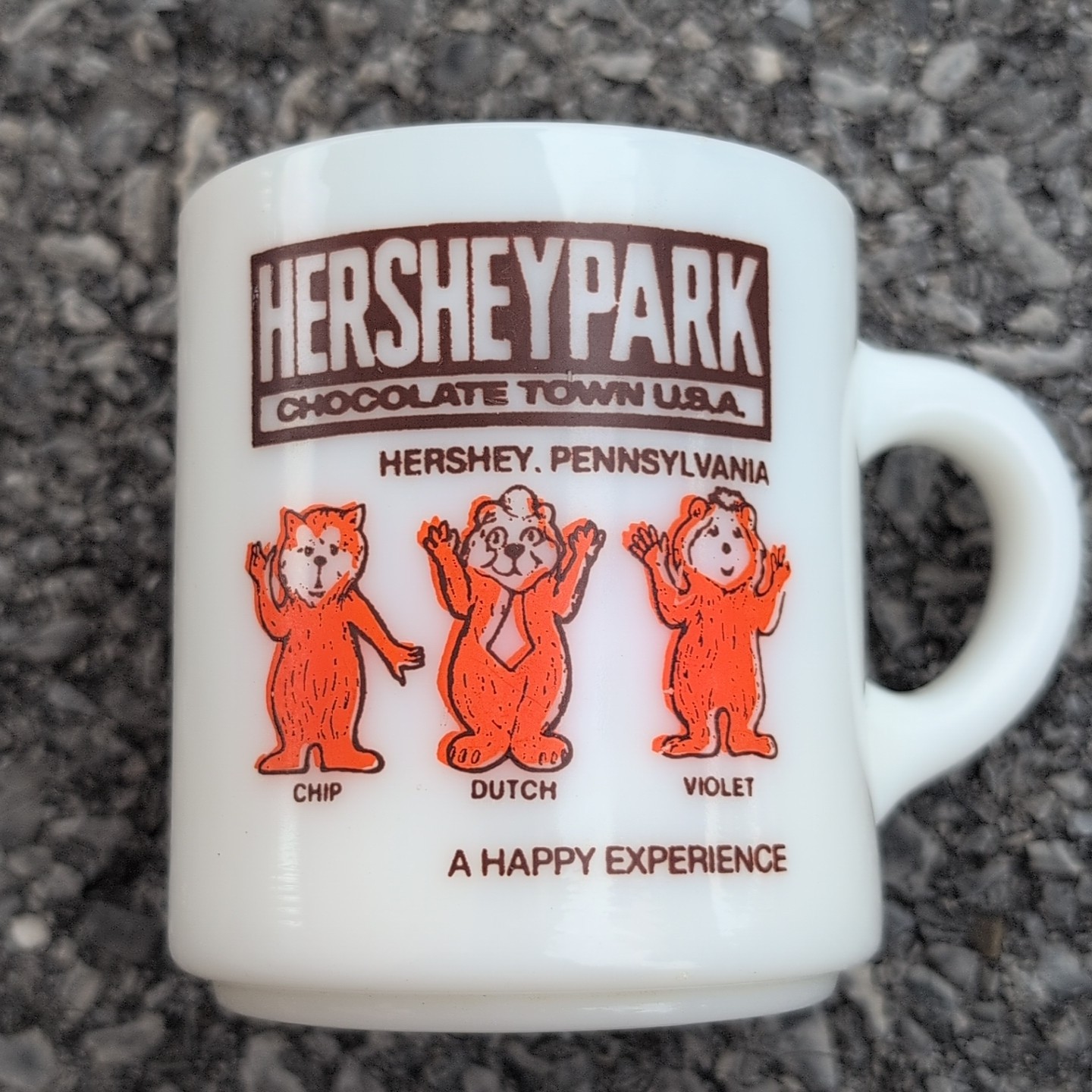 Vintage Hersheypark CHIP DUTCH VIOLET A Happy Experience Milk Glass Mug HERSHEY