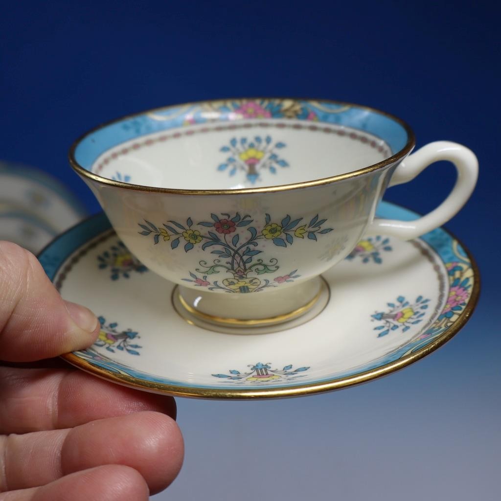 Lenox China – Blue Tree – 4 Place Settings – 20 Pieces – Plates/Cup/Saucer