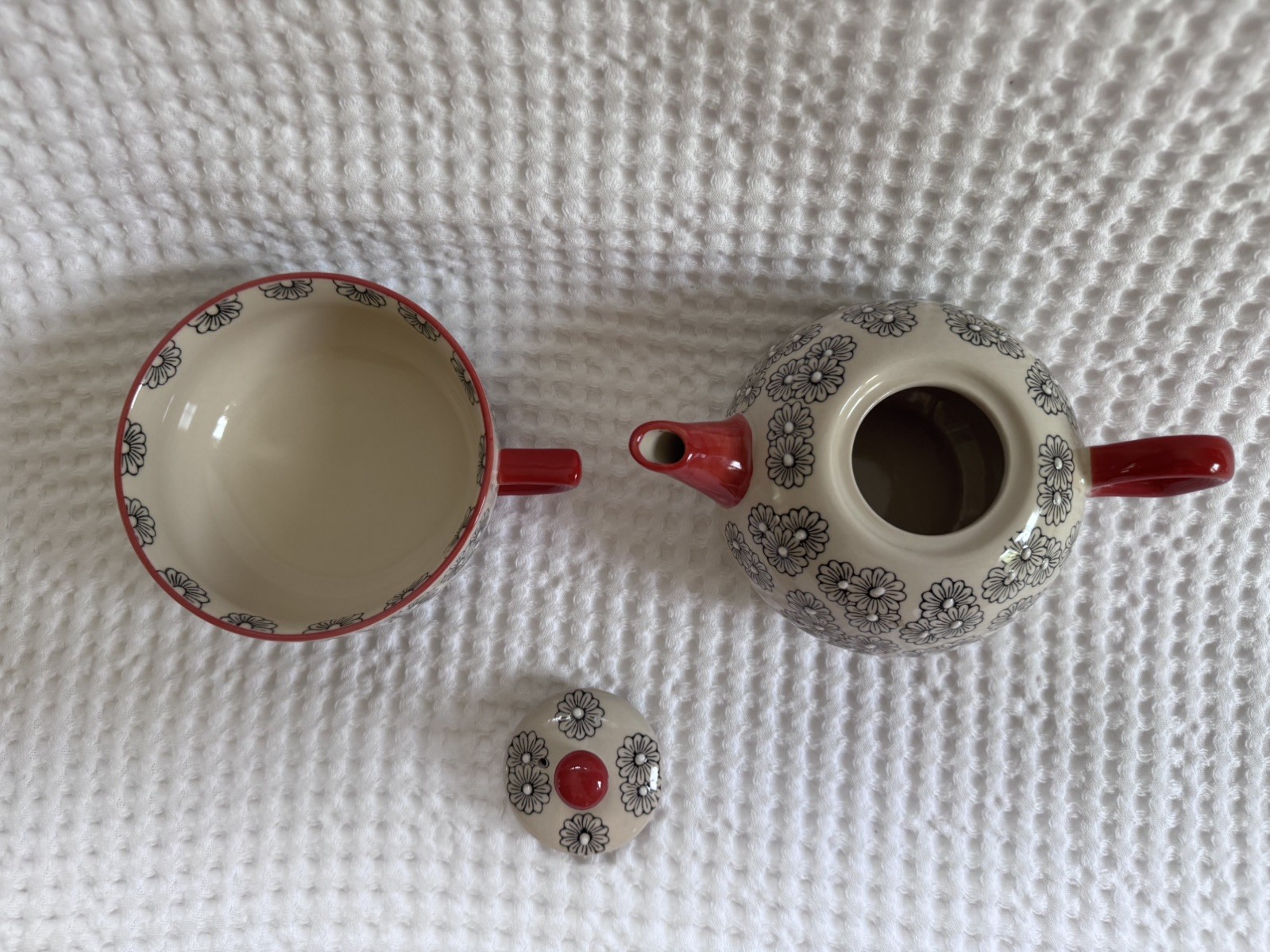 Yokohama Studio Hand Painted Whimsical Ceramic Teapot & Cup Mug Stacked Duo Set