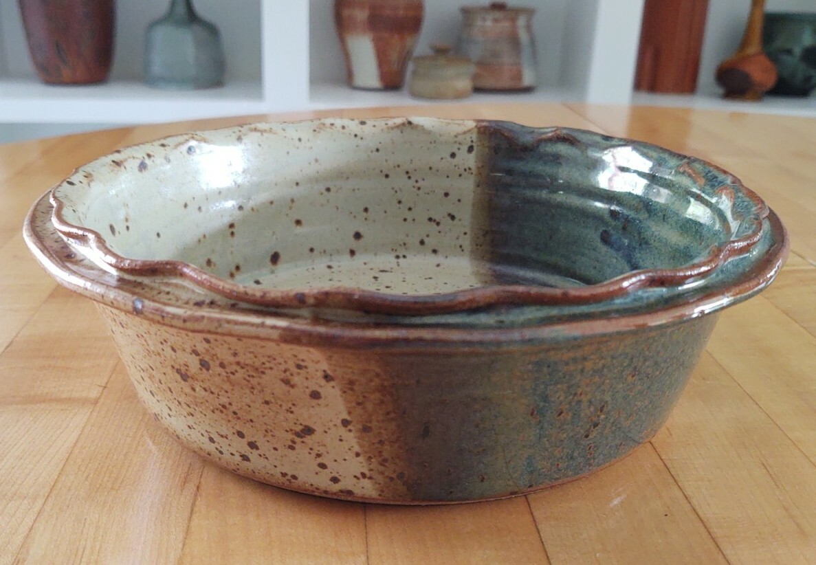 VTG Studio Pottery Earthenware Ceramic Stoneware Bowl Scalloped Edge Signed M-M
