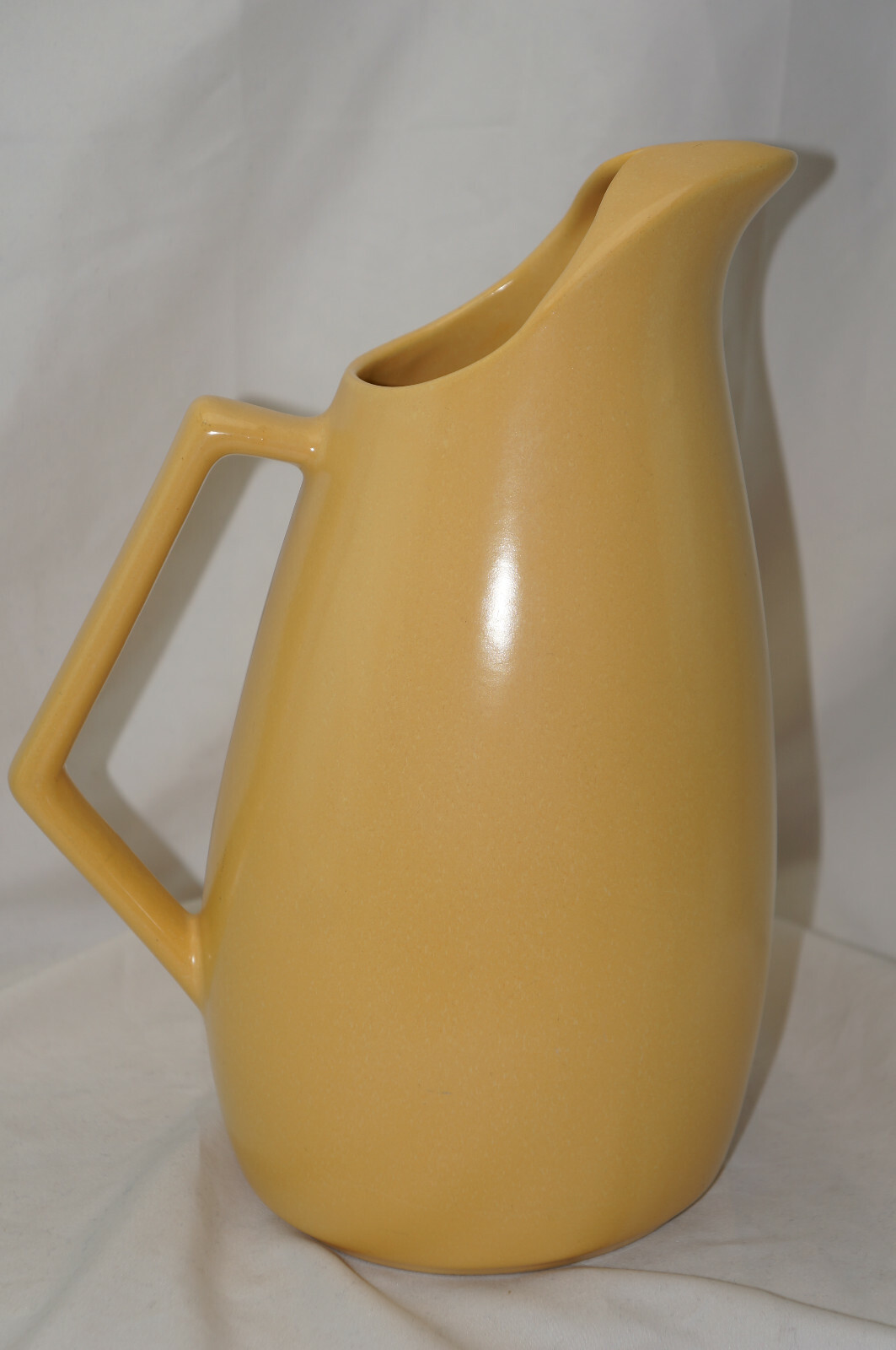 La Solana Yellow Large Serving Pitcher, 11 1/4″