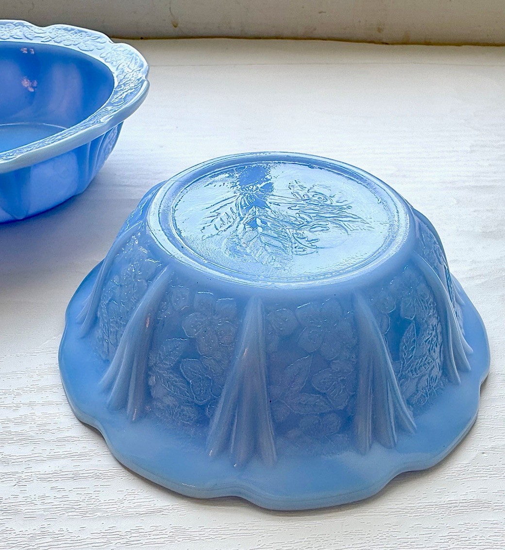 Vintage Jeanette Glass Delphite Blue Fruit Dessert Bowls Cherry Blossom pattern