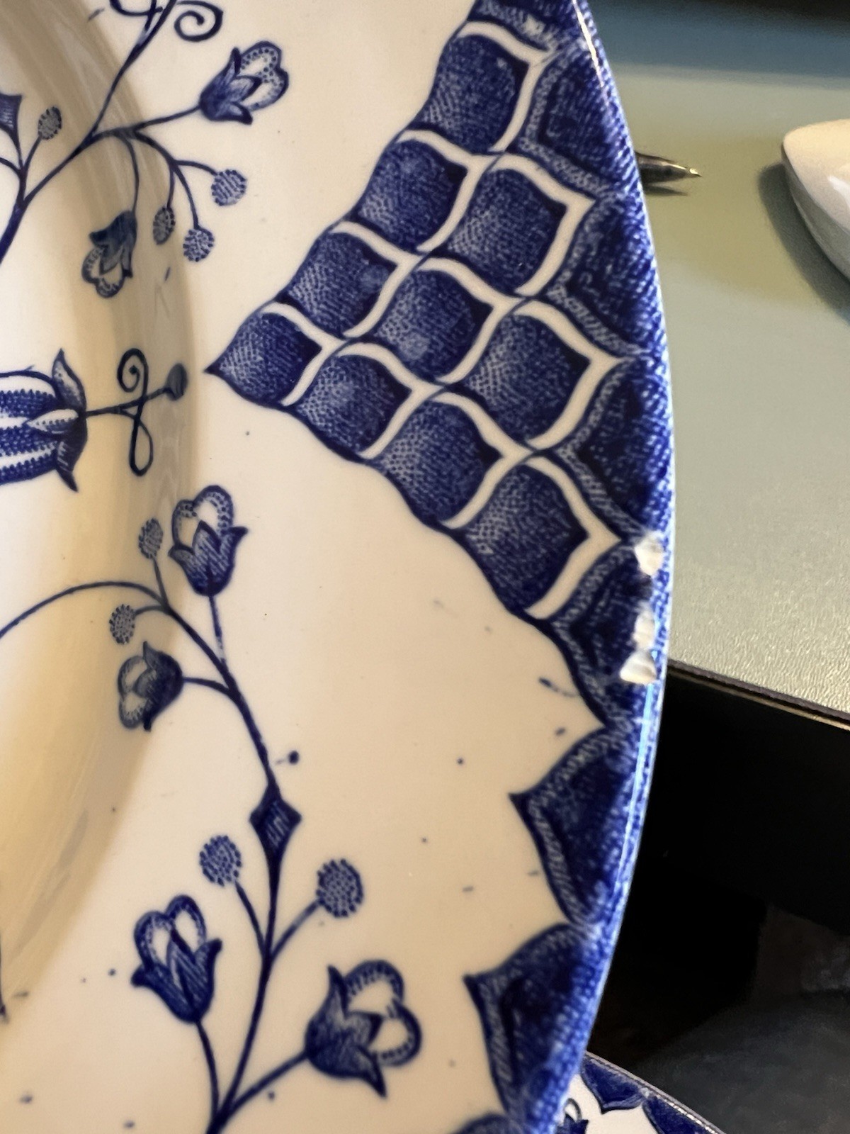 Staffordshire English Ironstone Tableware 9.5” Set Of 4 Dinner Plates Romance
