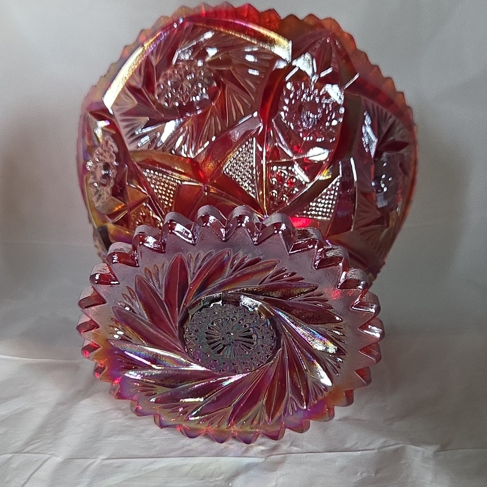 Red Iridescent Carnival Glass Starburst Pedestal Compote Bowl Round