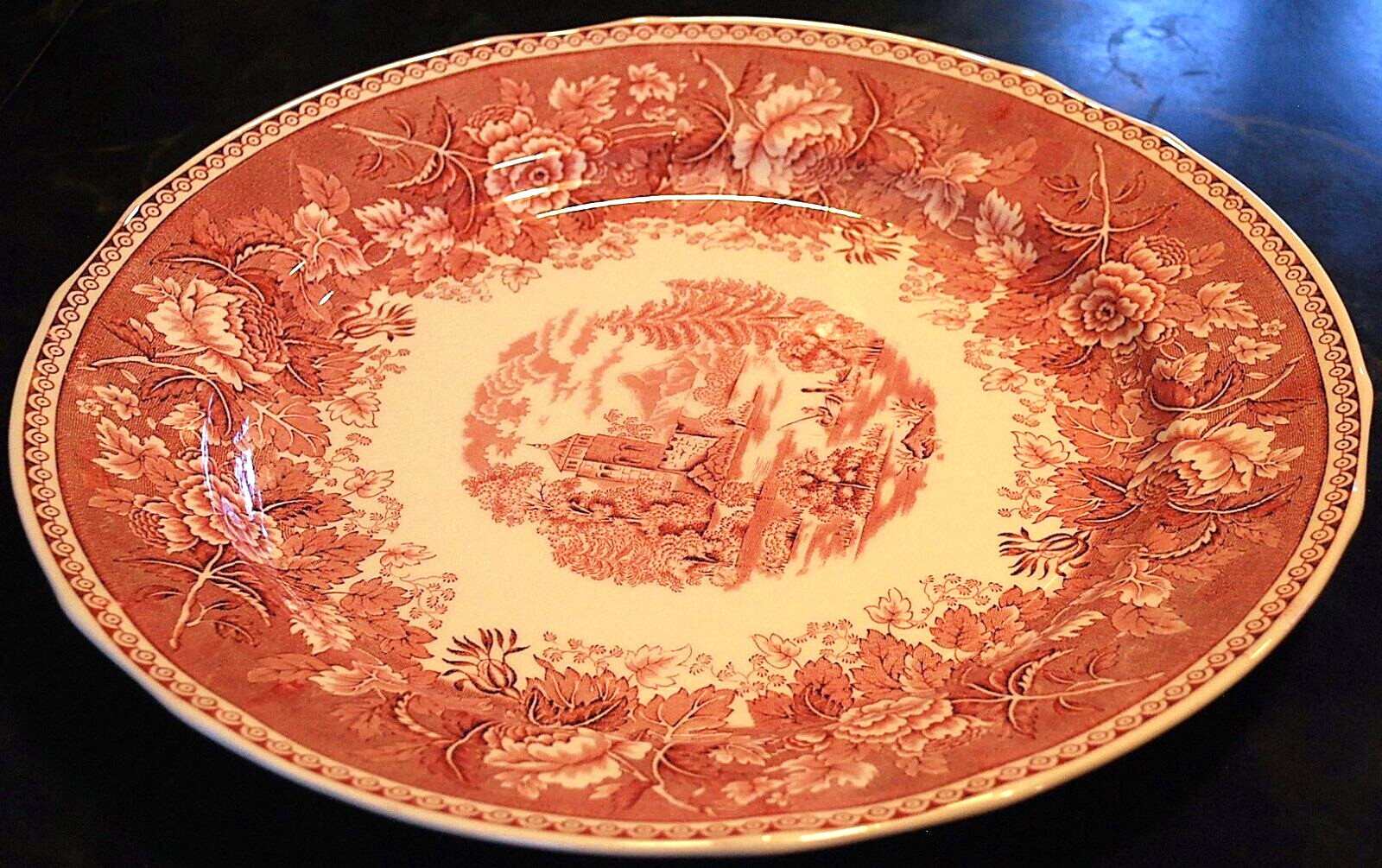Vtg ‘LANDSCAPE RED’ 14″ Round Chop Plate Platter ARABIA FINLAND Transferware Exc
