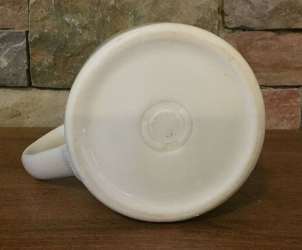Hartstone Pottery~Farmers Market~32oz~1 Qt~Small Pitcher