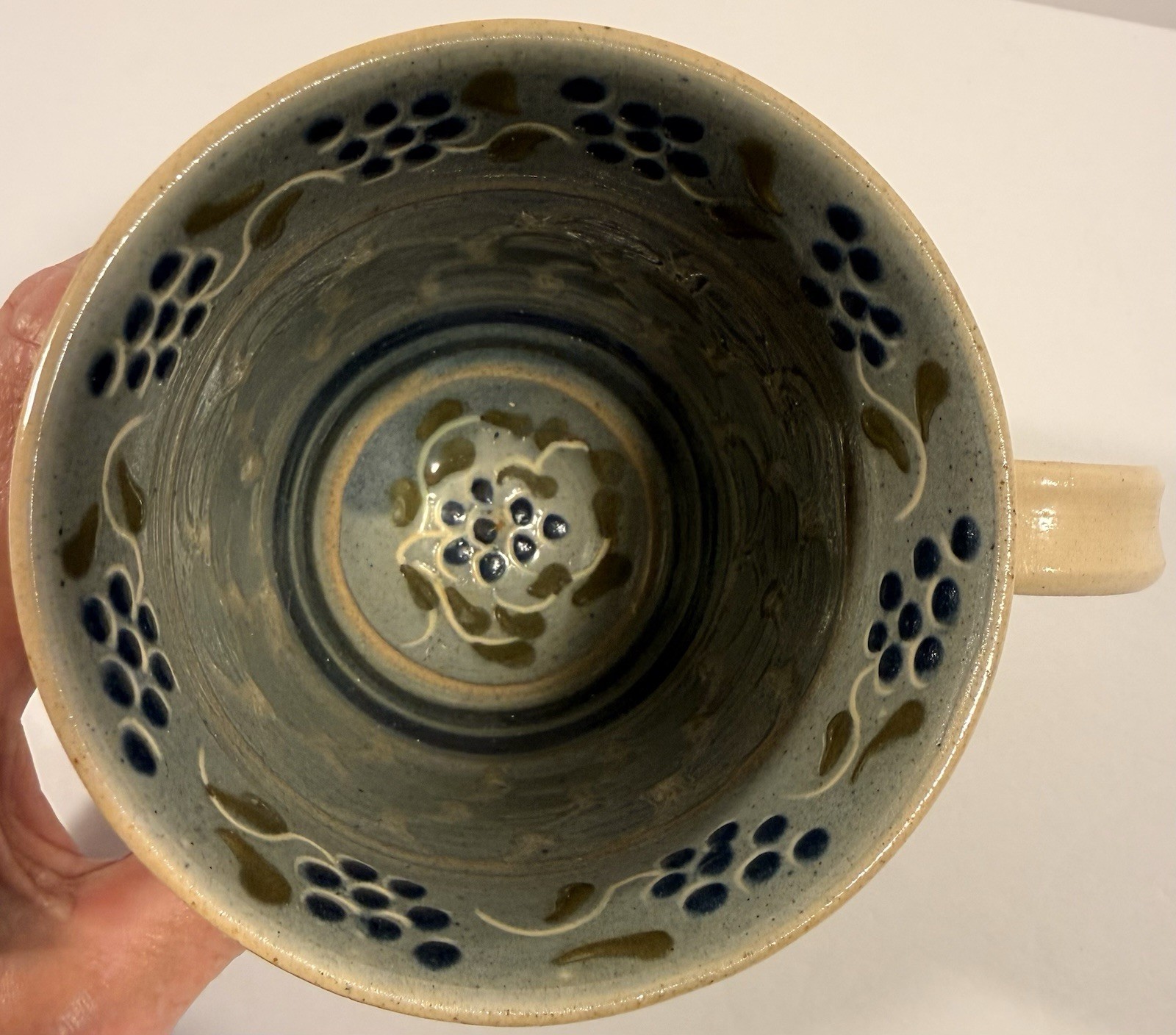 Gail Hardin 1997 Signed Studio Pottery Mug Kentucky Slip Trailed Berry Bird Clay