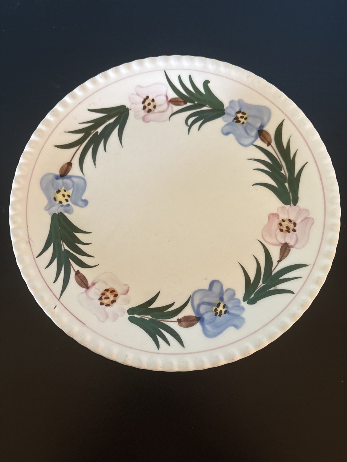 Blue Ridge Pottery Southern Potteries Sweet Pea Flower Wreath Plate 9.25″ USA