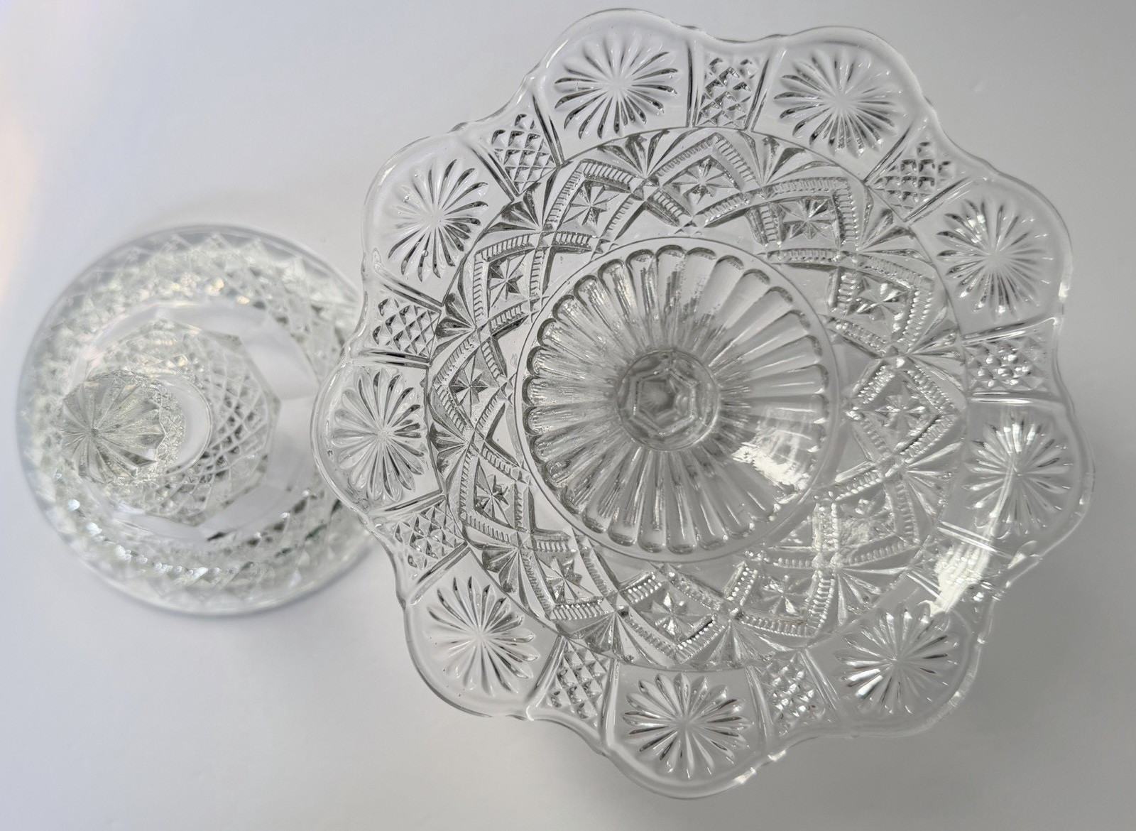 EAPG Clear Pressed Glass Covered Compote Diamond Fan Pineapple Finial UV365 Glow
