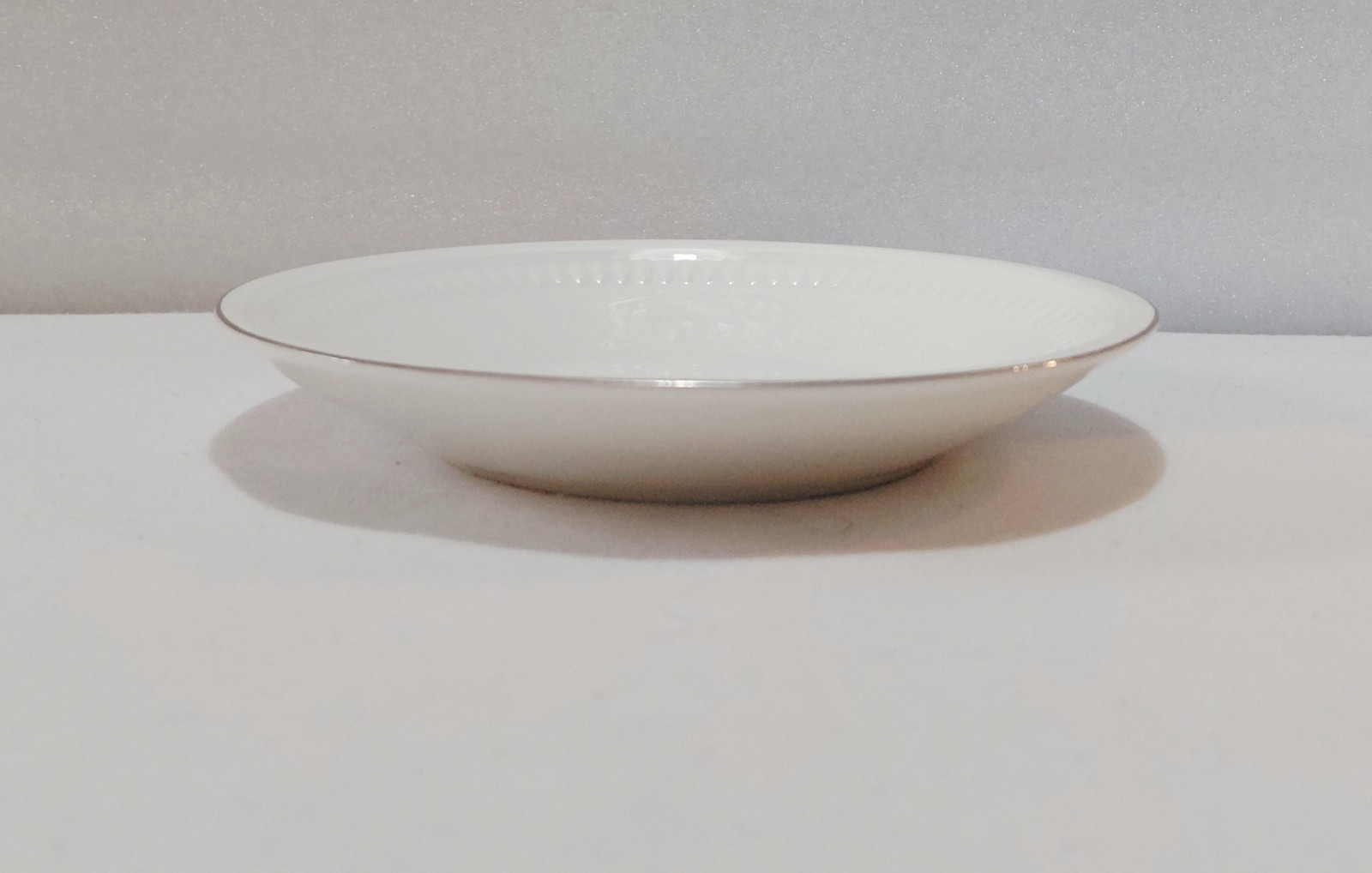 Wedgwood Cup Saucers 6 Oz Colosseum Platinum Elegant Dining Raised Panels 5 Sets