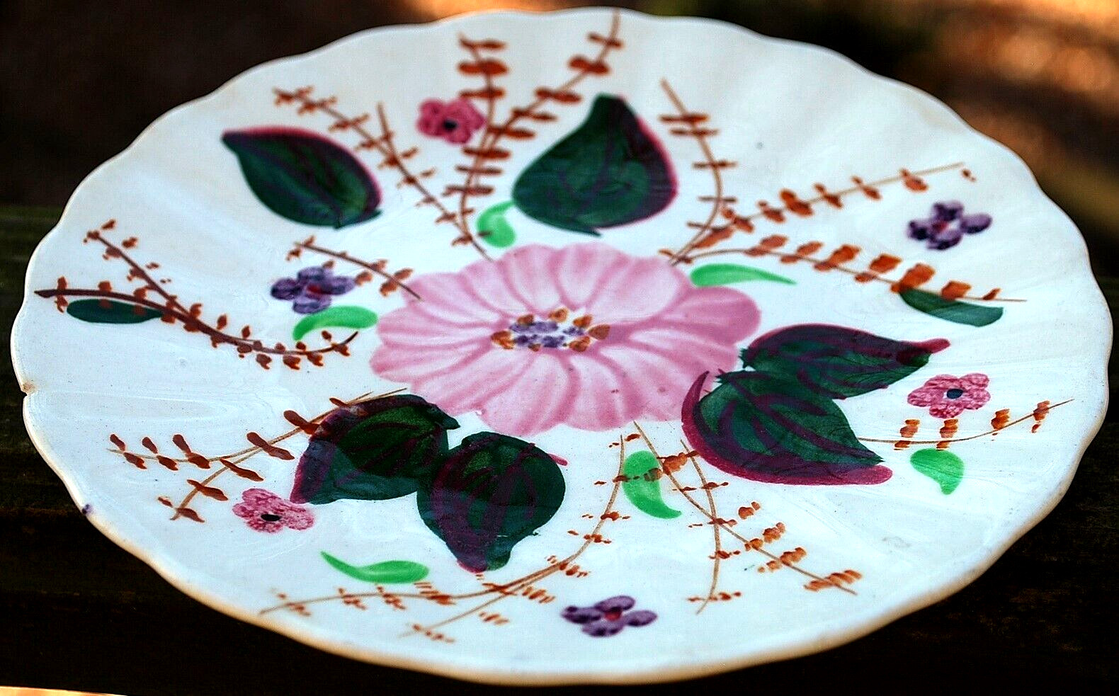 Antique Early Spongeware Plate Stick Spatter Ware HAND PAINTED FLORAL Swirl