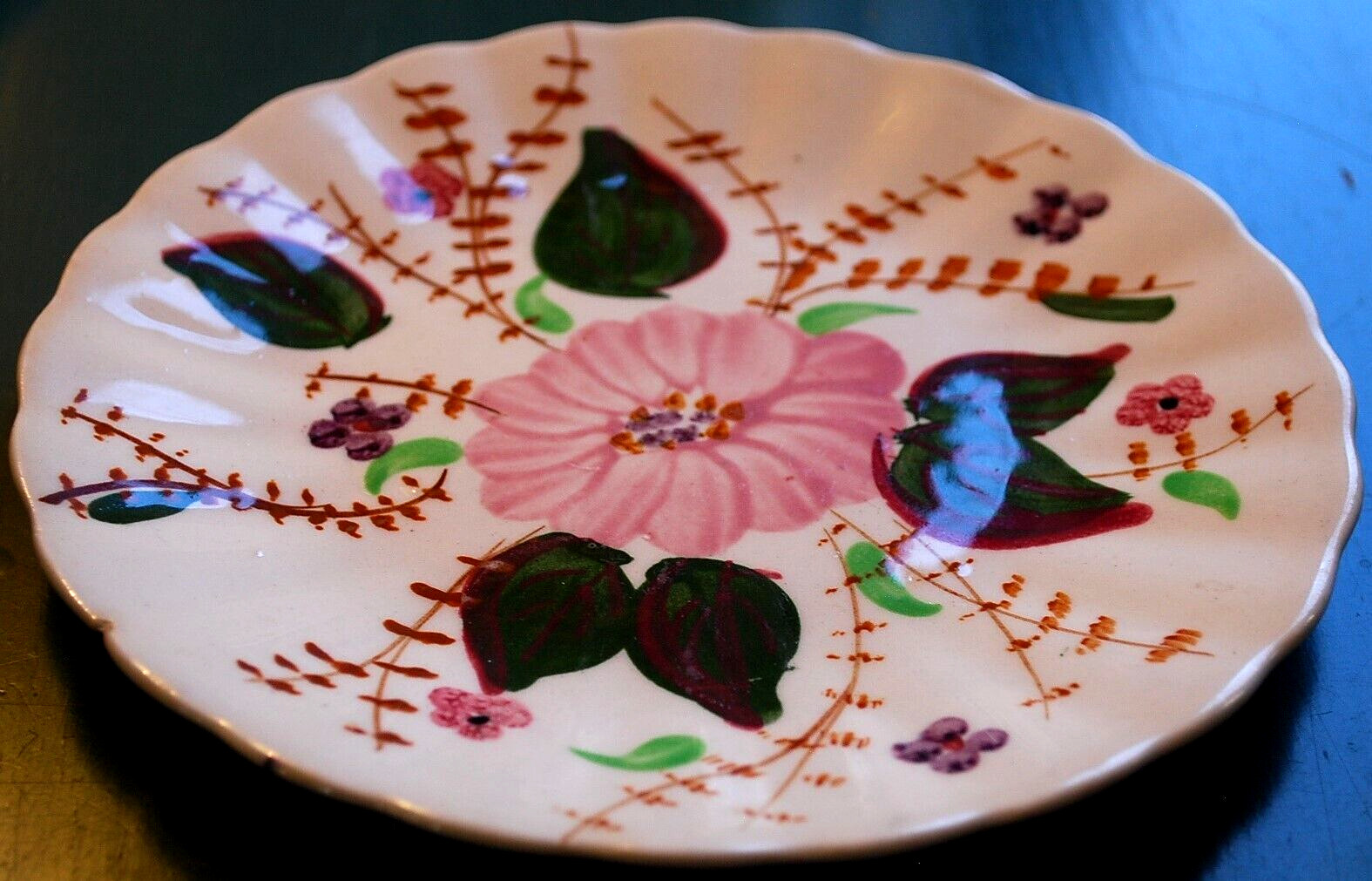 Antique Early Spongeware Plate Stick Spatter Ware HAND PAINTED FLORAL Swirl