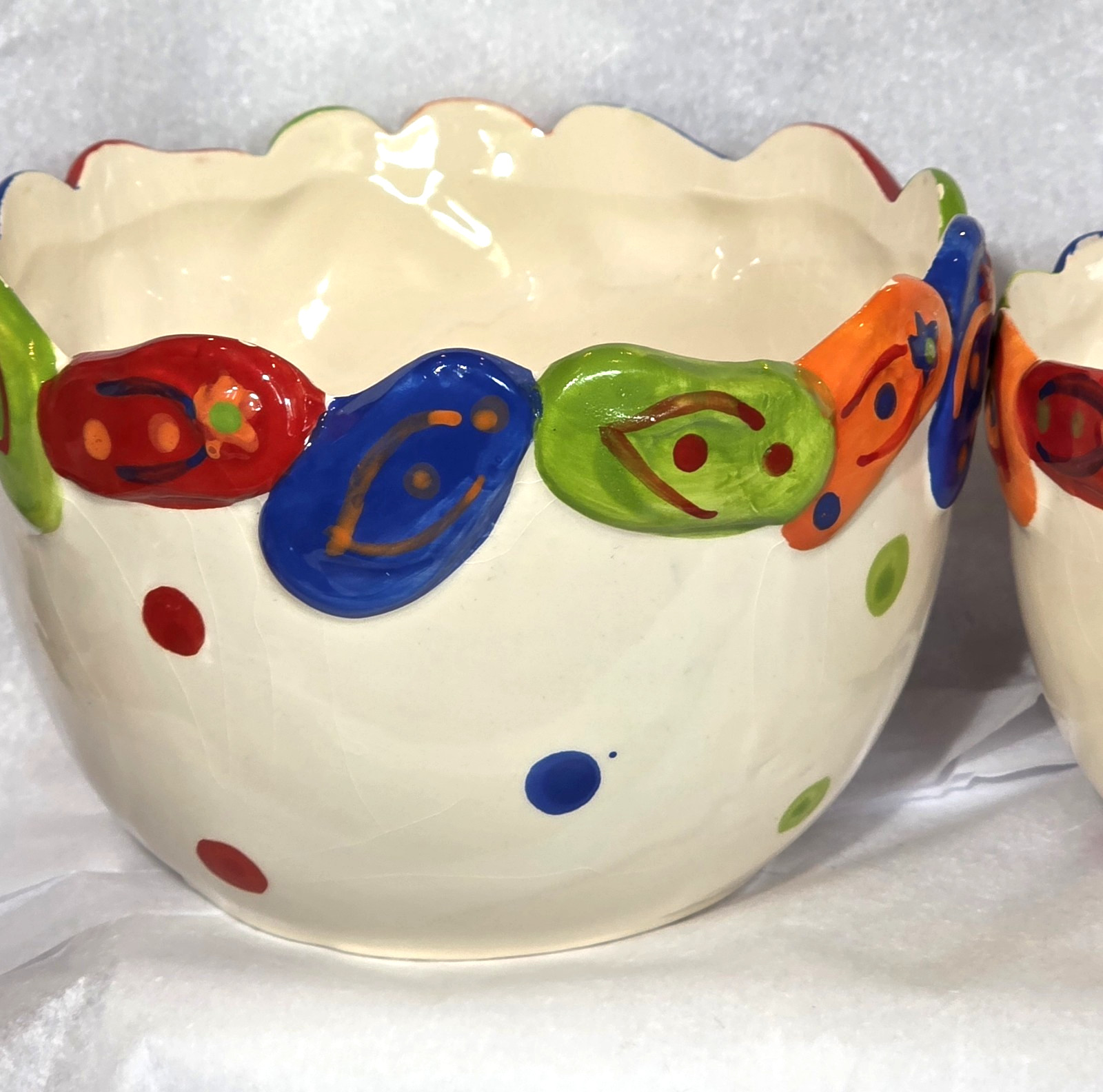 Fun Set of 3 Hawaiian Flip Flop Dot Designs 6″ 5″ 4″ Nesting Bowls – Excellent