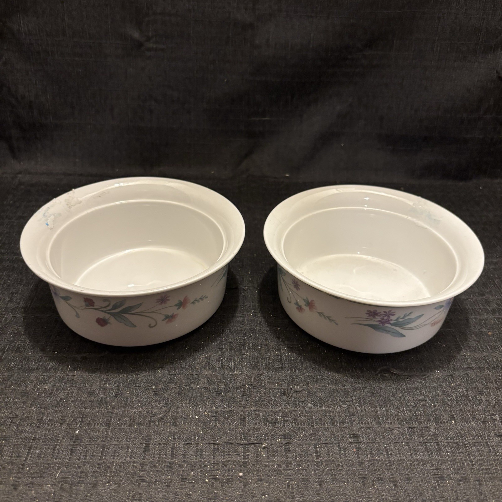 Oneida Ava Floral Fruit Dessert Bowls Ramekin 5 1/2 inches Set Of 2 (28)