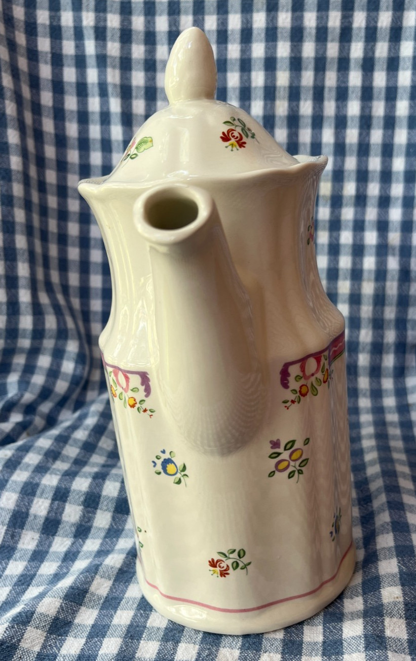 VINTAGE ~ “ALICE” EXCLUSIVE TO LAURA ASHLEY ~ 4 CUP COFFEE POT & LID ~ ENGLAND