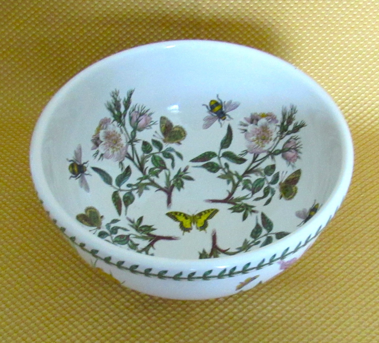 PORTMEIRION BOTANIC GARDEN LARGE SALAD SERVING BOWL 11″ BUTTERFLIES & BEES