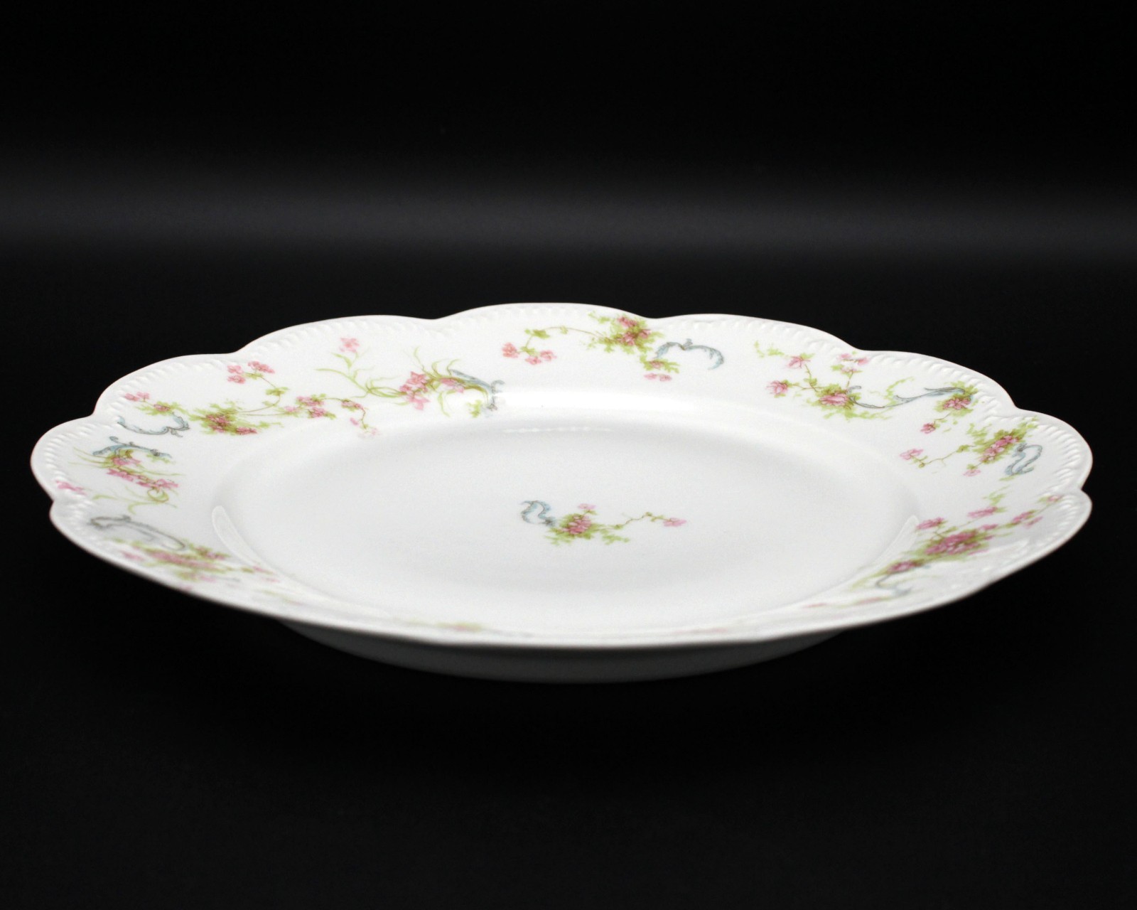 Haviland Limoges Princess Dinner Plate, Antique France, Schleiger 57B, 9 3/4″