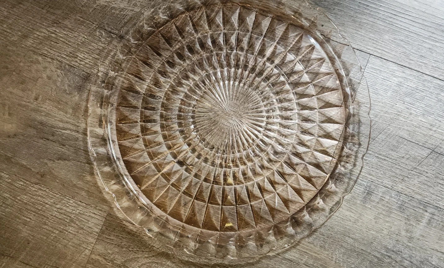 Windsor Pink Depression Glass Serving Plate Platter Jeanette Diamond Pattern