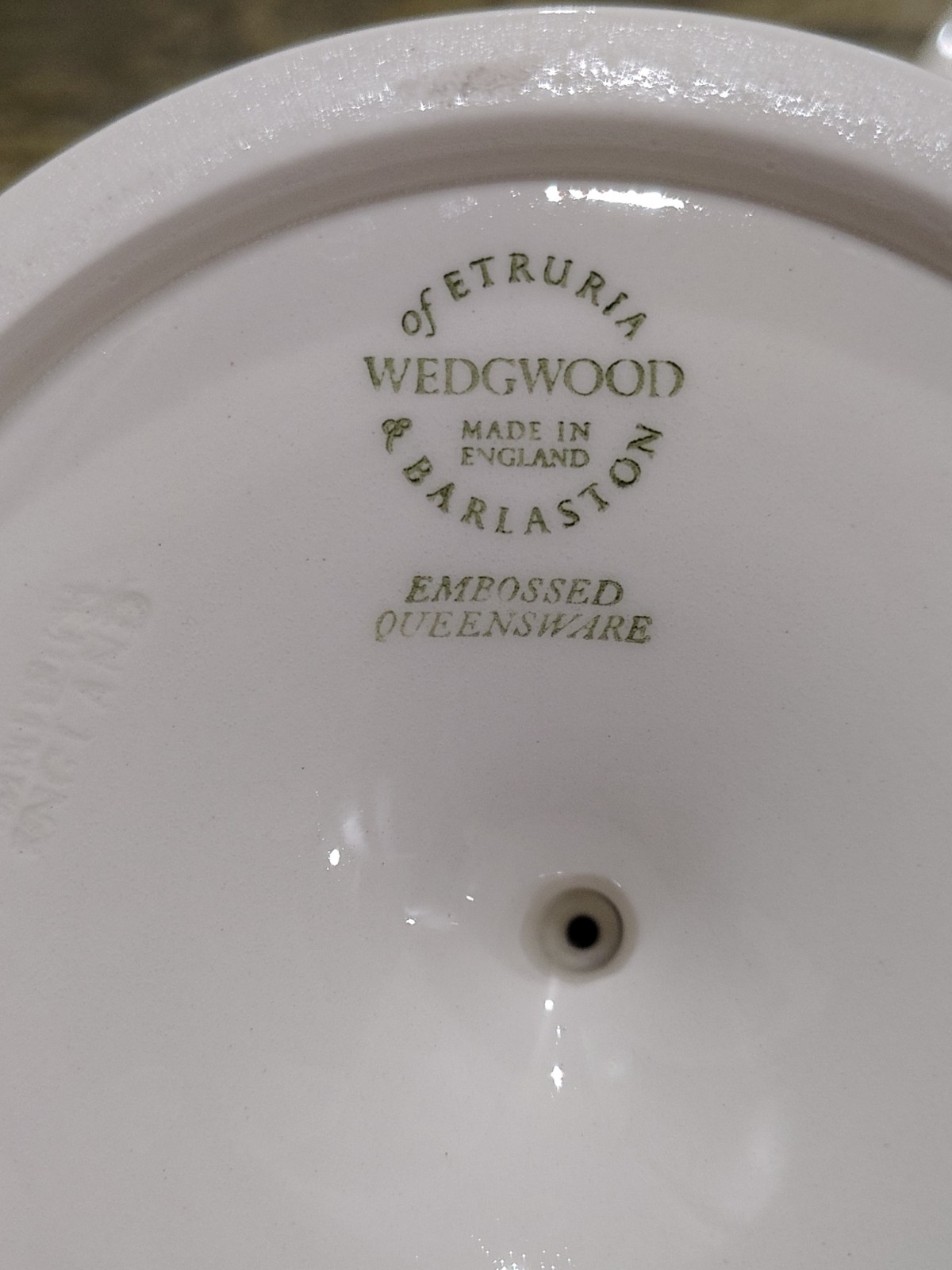 2 VTG Wedgwood Of Etruria Barlaston Queens Pedestal Compote Grapevine + Ashtray