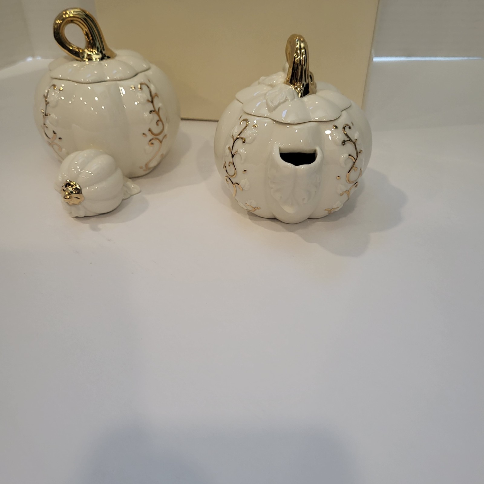 Lenox Ivory Pumpkin Sugar & Creamer Pumpkin Home Decor Collection 2004
