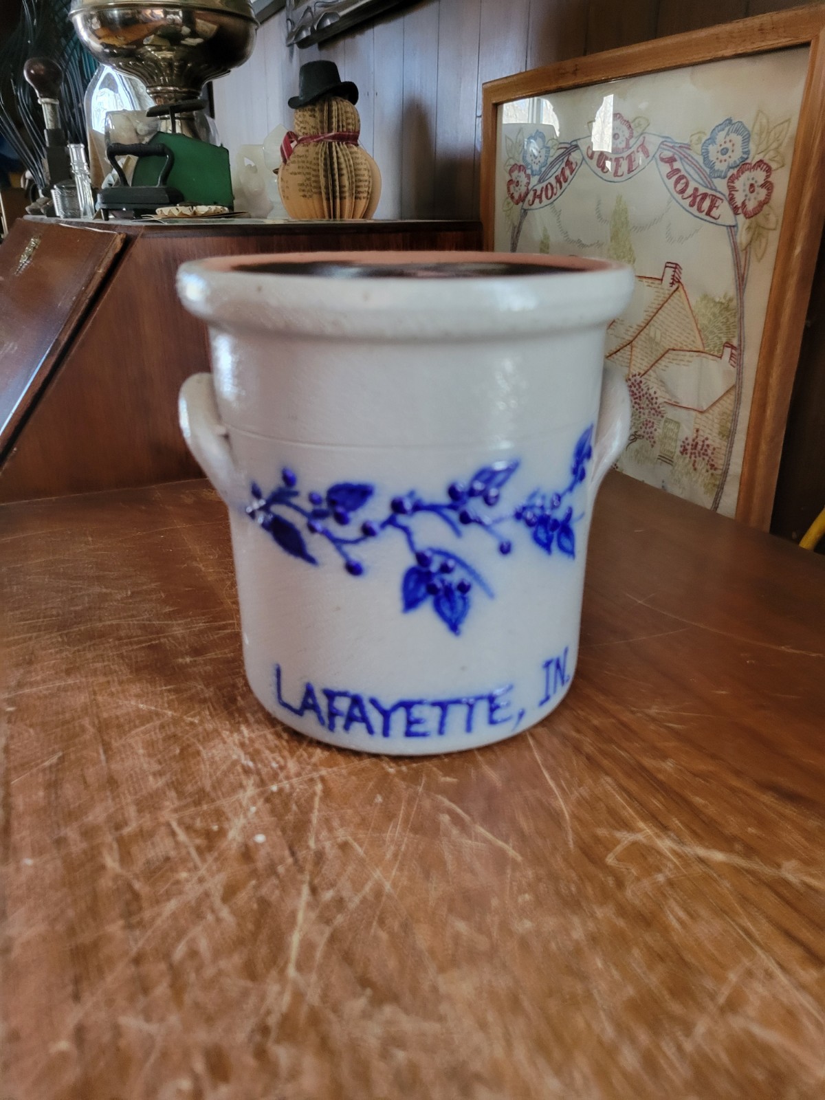 Salmon Falls Stoneware Pottery Crock Blueberry Vines 1991 5.25″