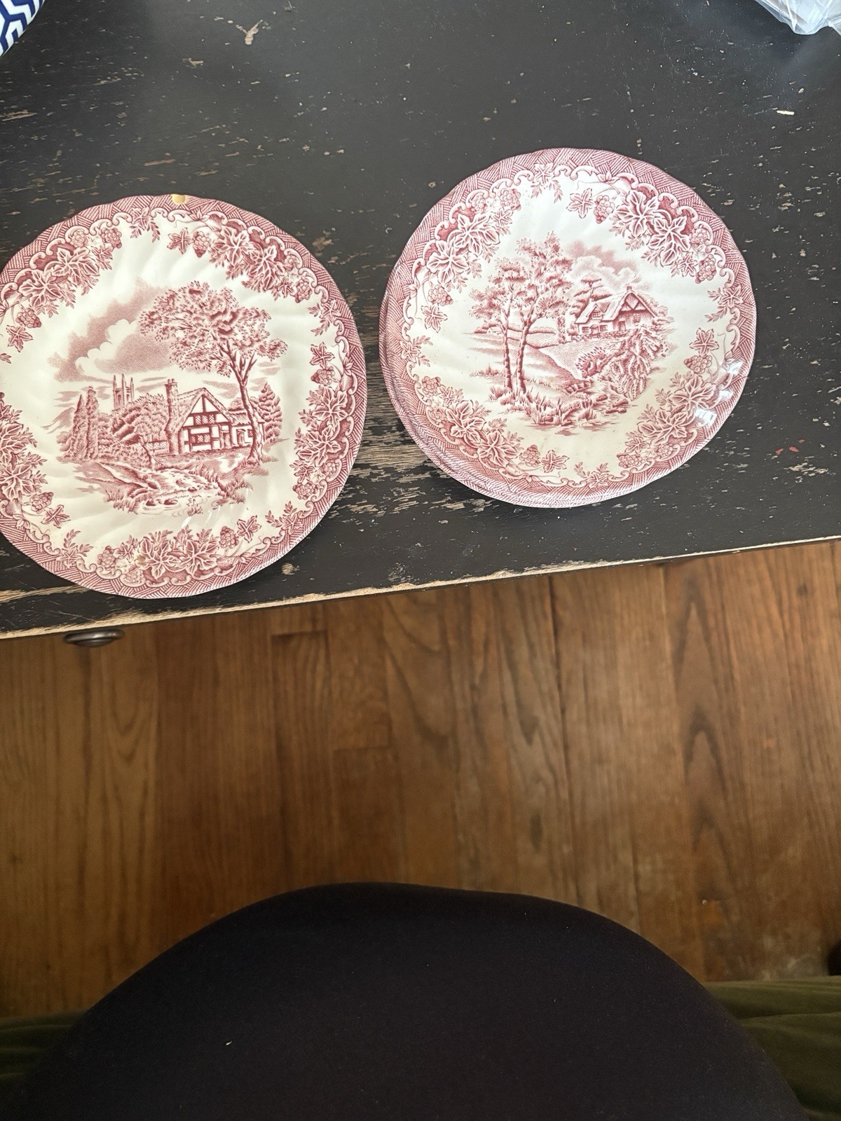 7 Churchill Red Transferware Plates Made In England 2 Bread Plates 5 Saucers