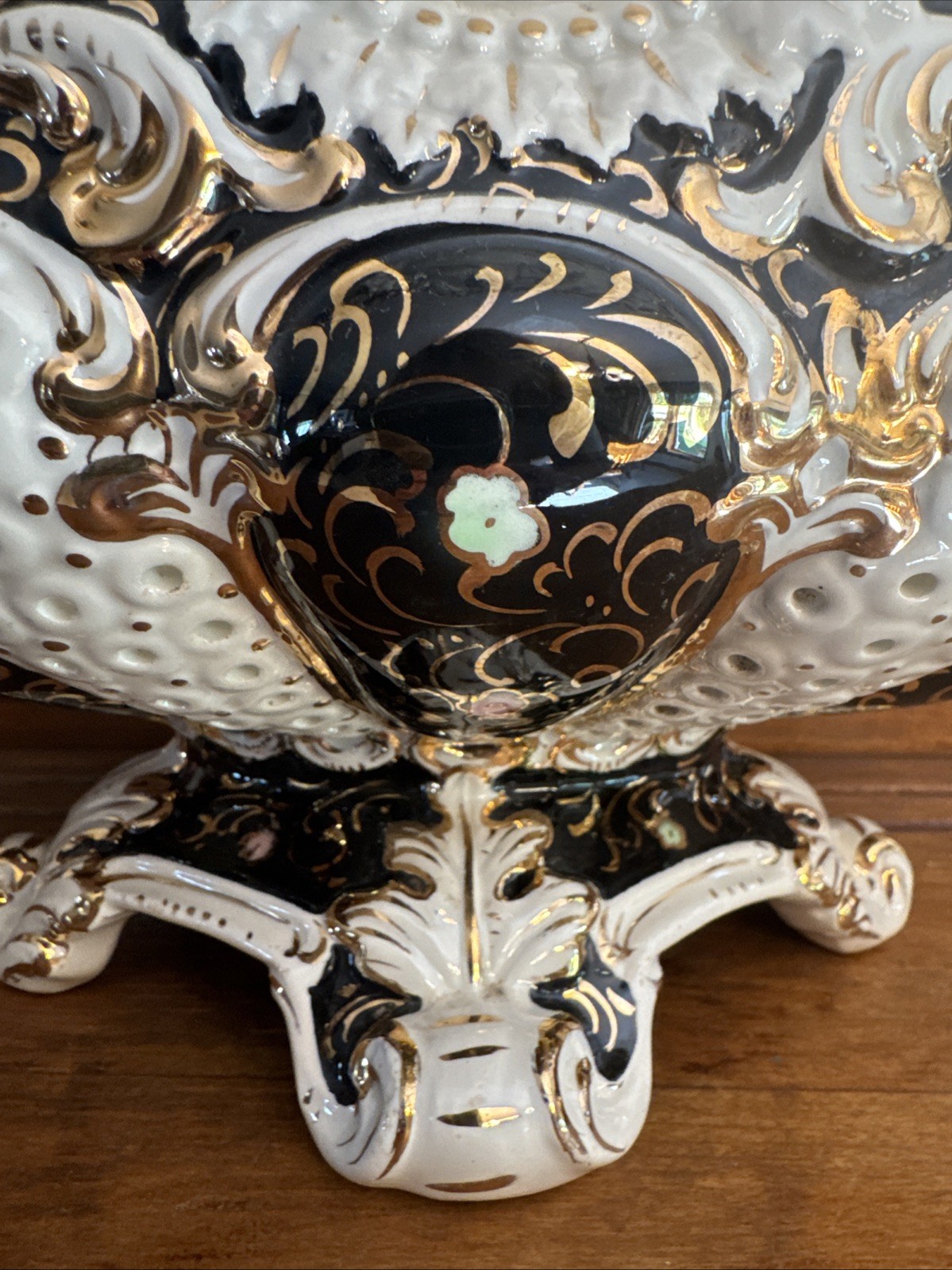 Vintage Mid Century Italian Capodimonte Cherub Porcelian Fruit Bowl Centerpiece
