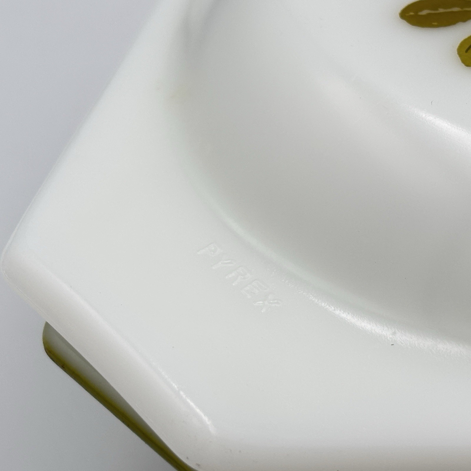 Vtg. PYREX Verde Olive Green 1-1/2 Qt. Oval Casserole Dish W/ Lid 043 Ovenware