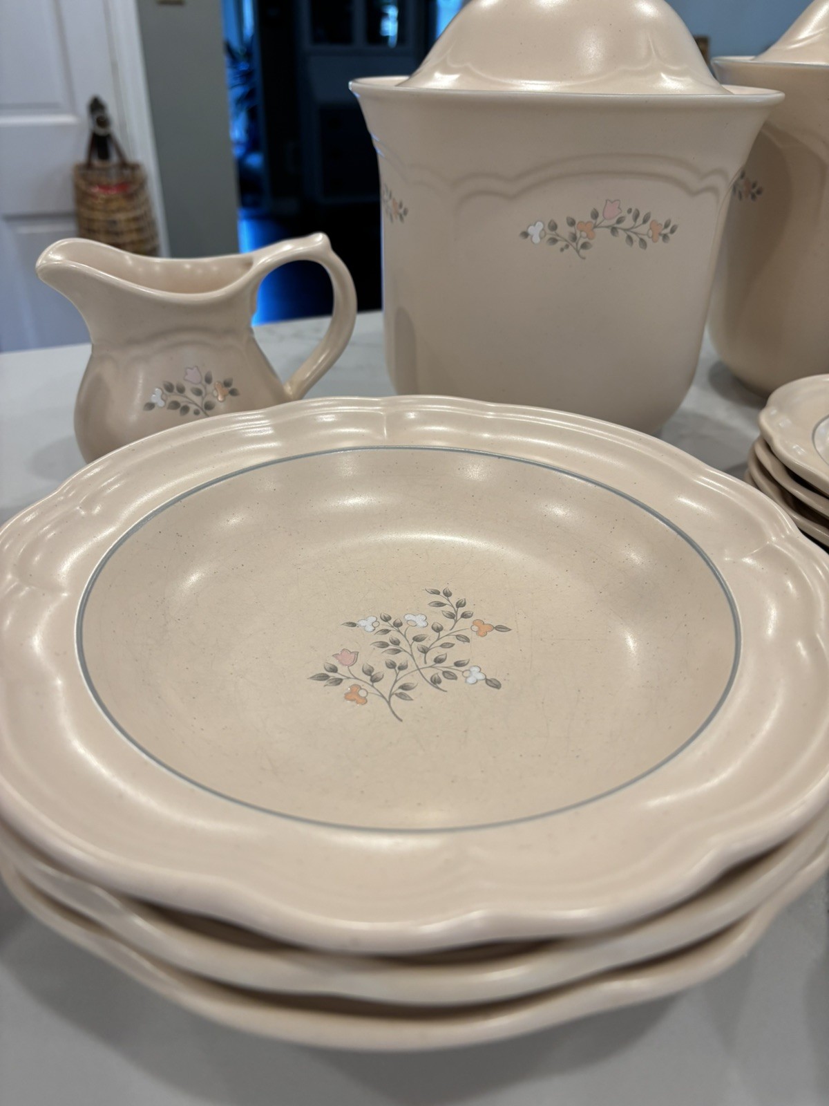 Pfaltzgraff Remembrance VINTAGE FLORAL DINNERWARE LOT CREAM IVORY PEACH PINK USA