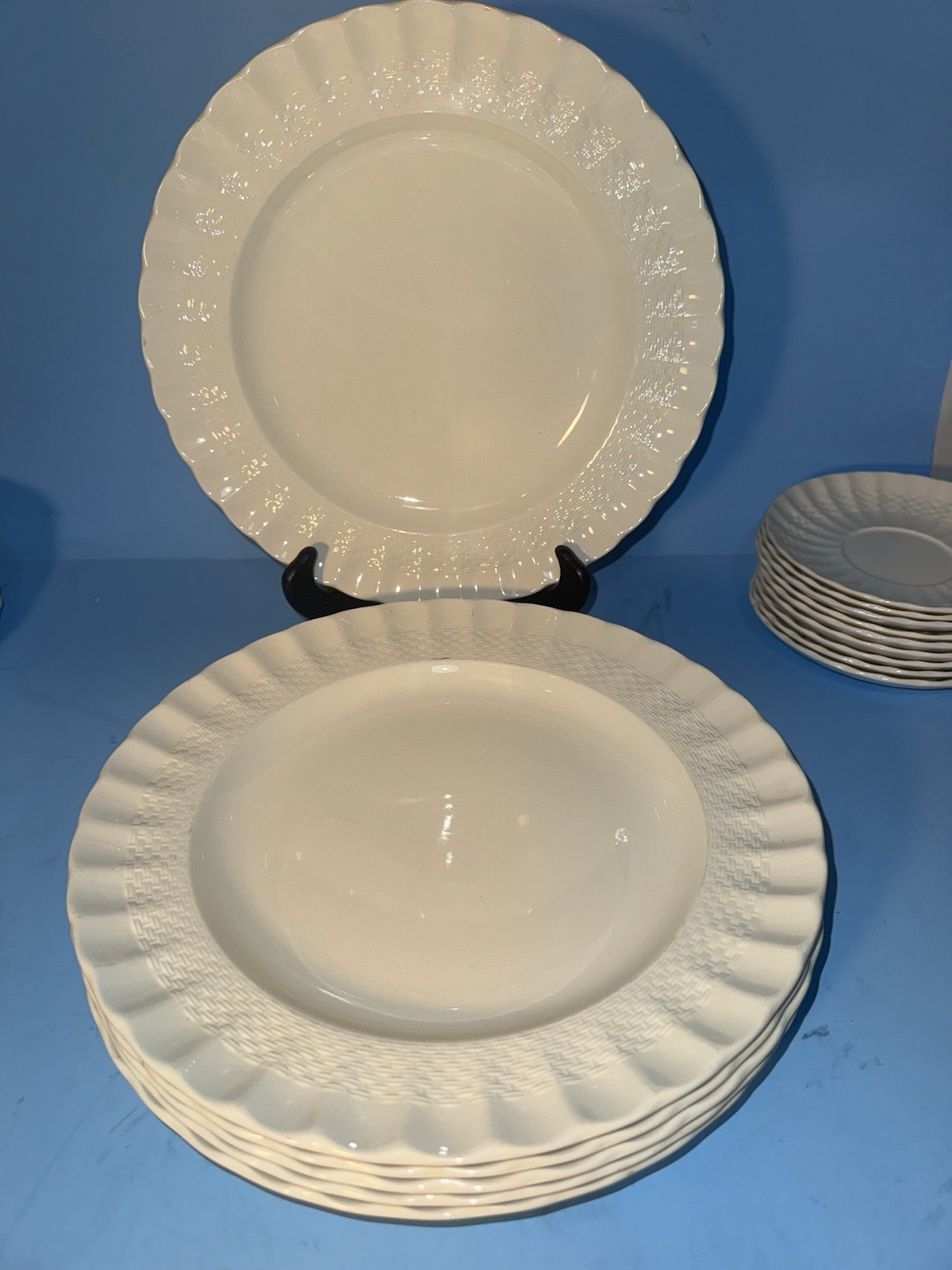 Lot 6 Spode 10.25” Dinner Plate Chelsea Wicker Scalloped England READ Cottage