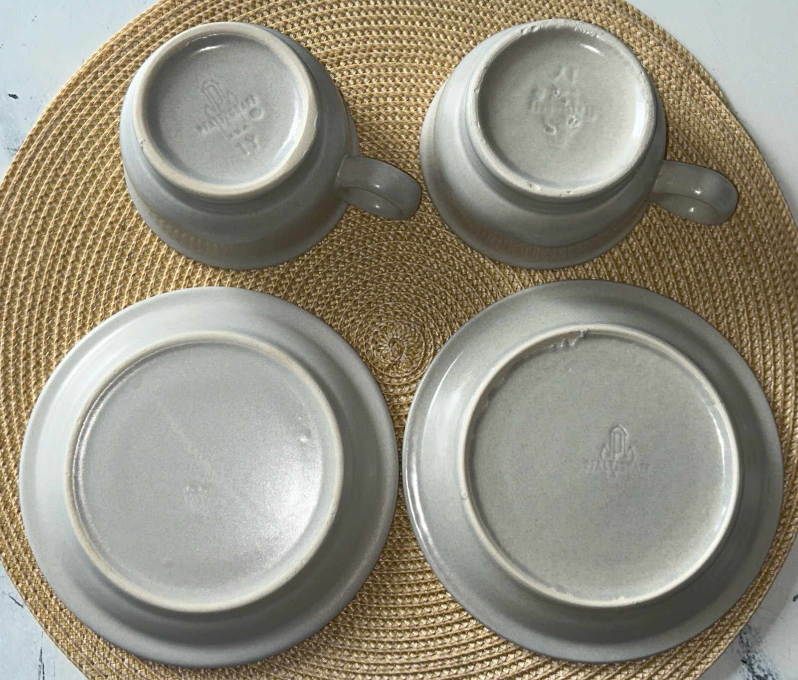 VTG Pfaltzgraff Yorktowne Stoneware Mugs Coffee Tea Soup Cups & Saucers (2) EUC